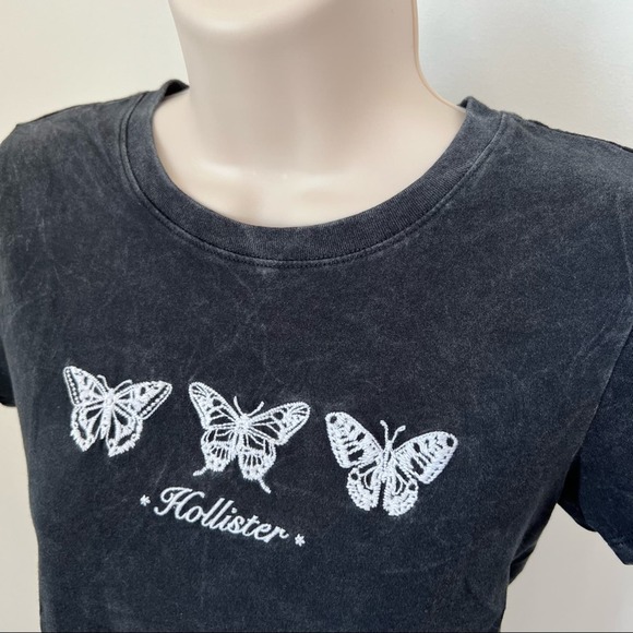 Hollister Butterfly Baby Tee Embroidered T Shirt Short Sleeve Top Faded Black XS - Picture 5 of 7
